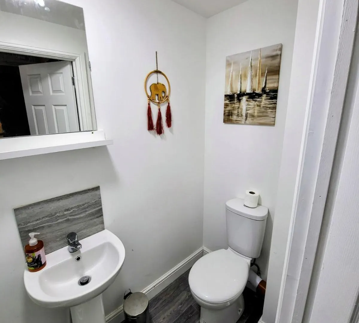 Comfortable Stay - Burns Street Nottingham 0*,  Velká Británie