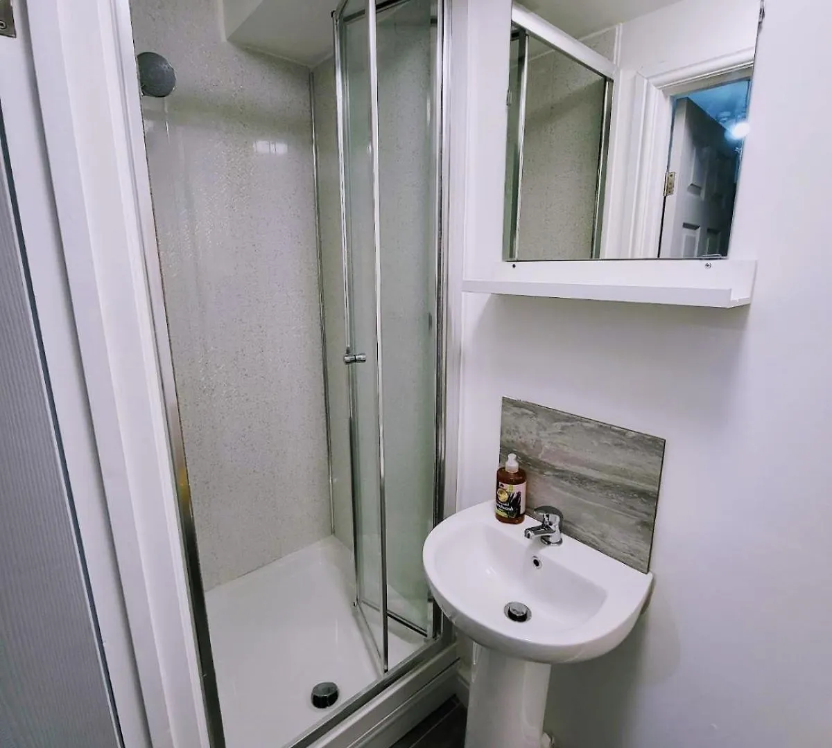 Comfortable Stay - Burns Street Nottingham 0*,  Velká Británie